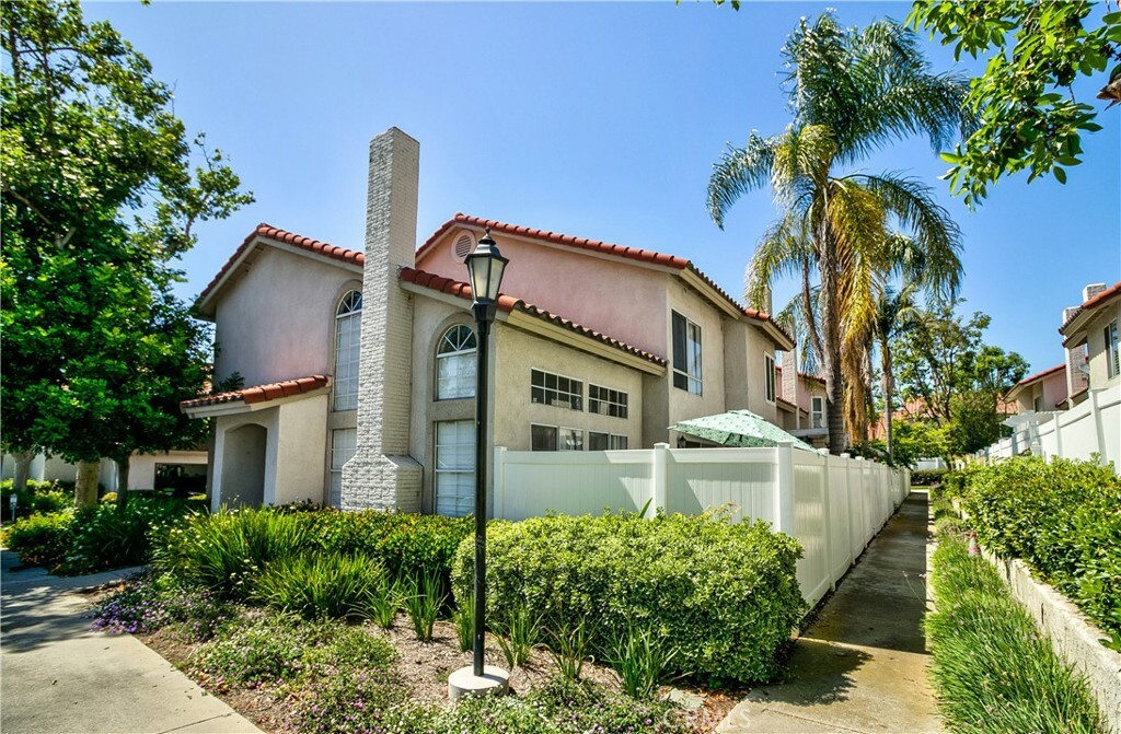 Property Photo: 10 Buttercup CA 92688