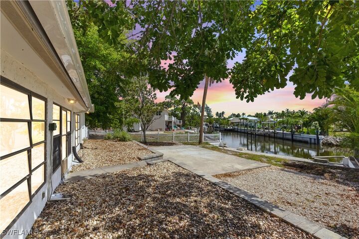 Property Photo:  3461 Lakeview Drive  FL 34112 