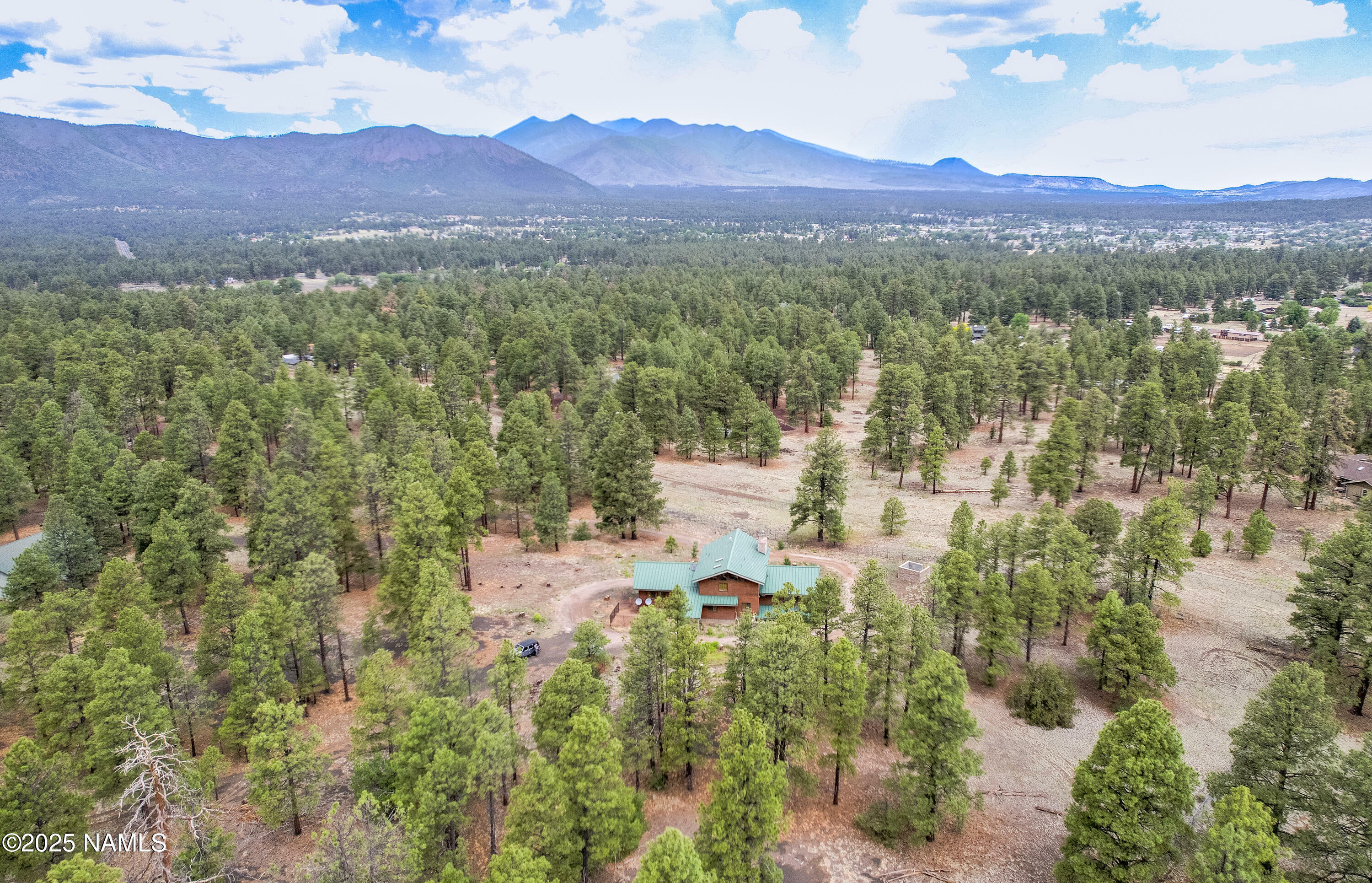 Property Photo: 7175 Whispering Pines Drive AZ 86004