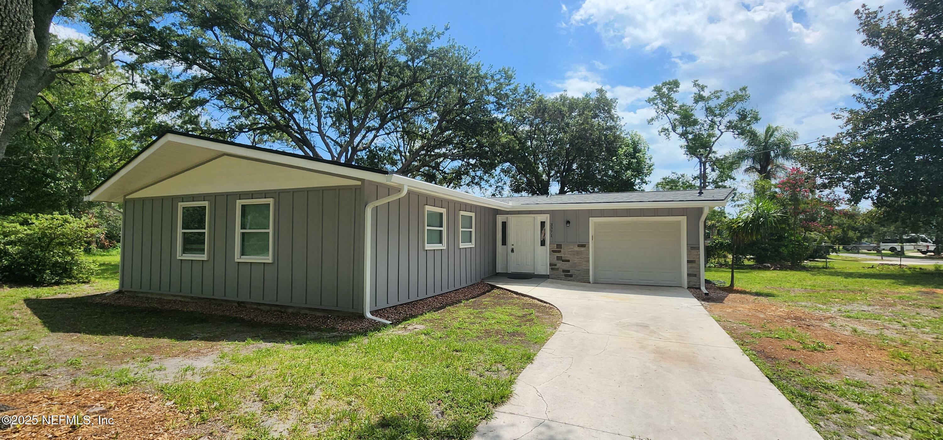 Property Photo: 3371 Thalia Road FL 32250