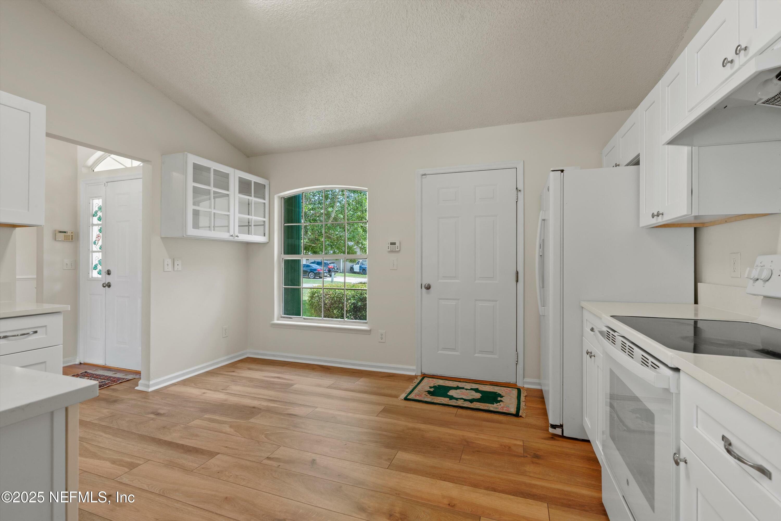 Property Photo:  4533 Wandering Oaks Drive S  FL 32257 