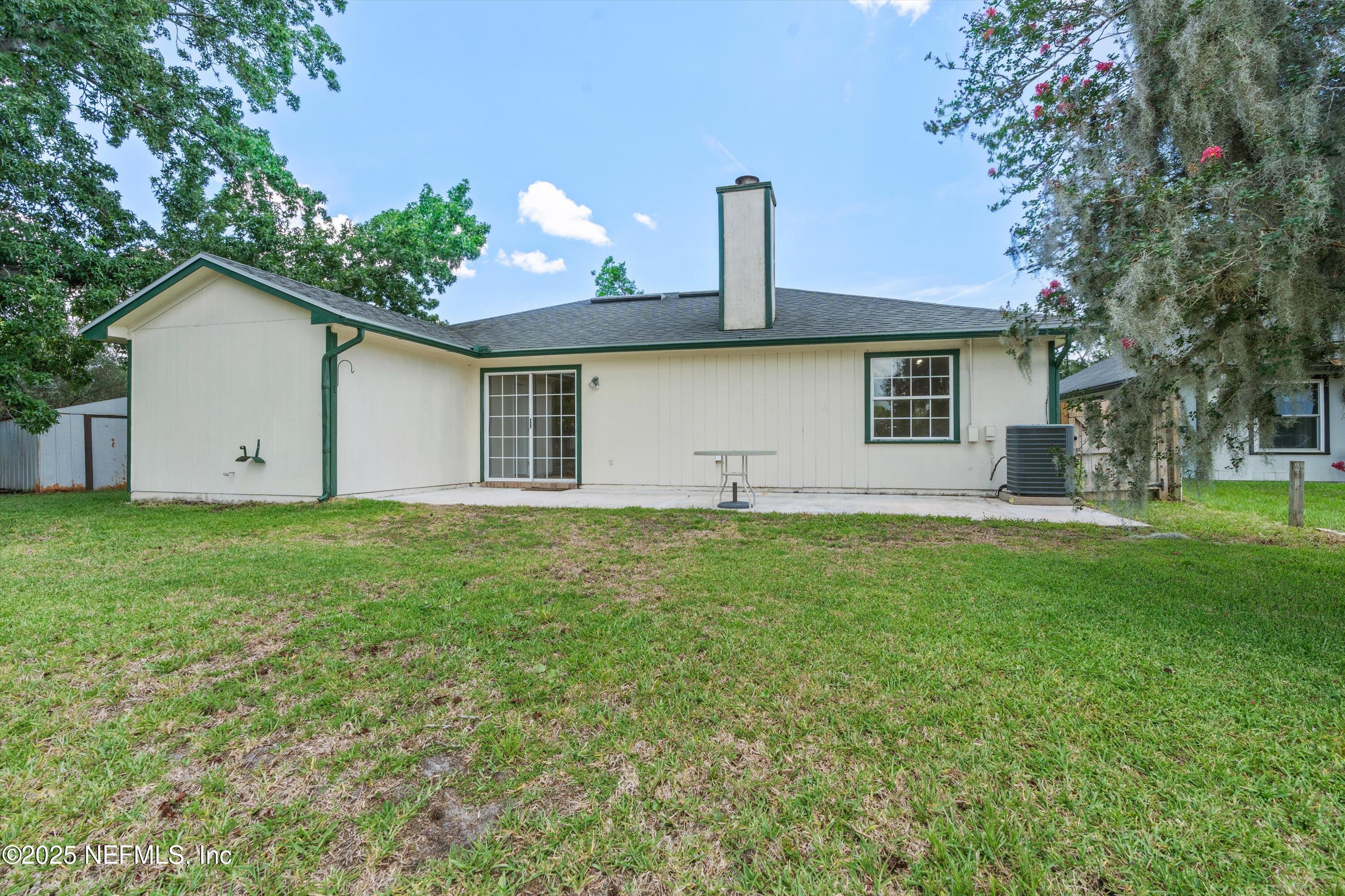 Property Photo: 4533 Wandering Oaks Drive S FL 32257