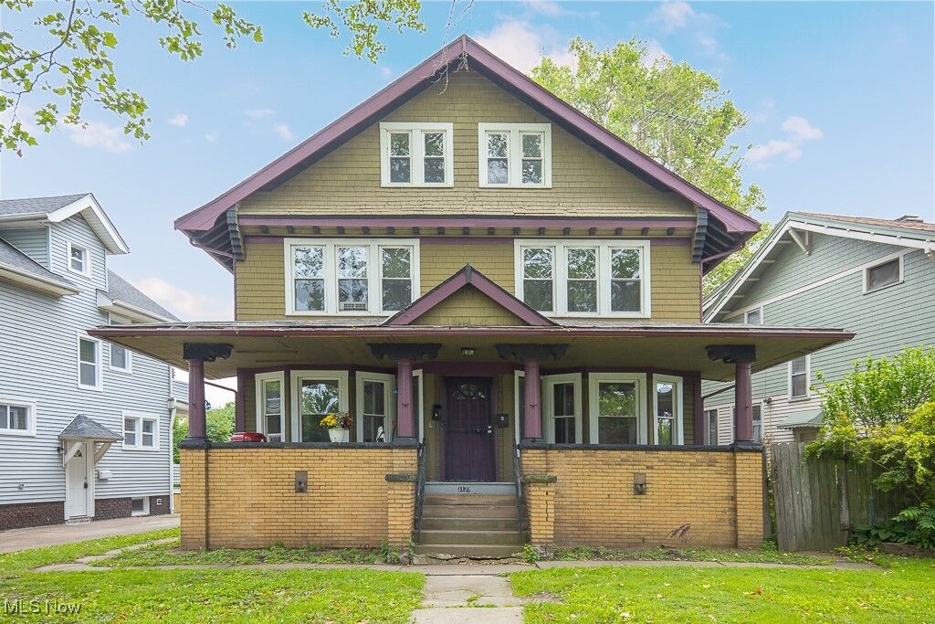 Property Photo: 3139 West Boulevard OH 44111