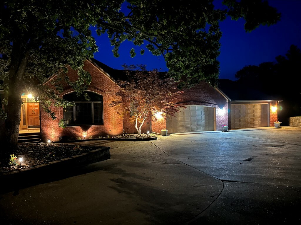 Property Photo: 9364 Everest Place AR 72756