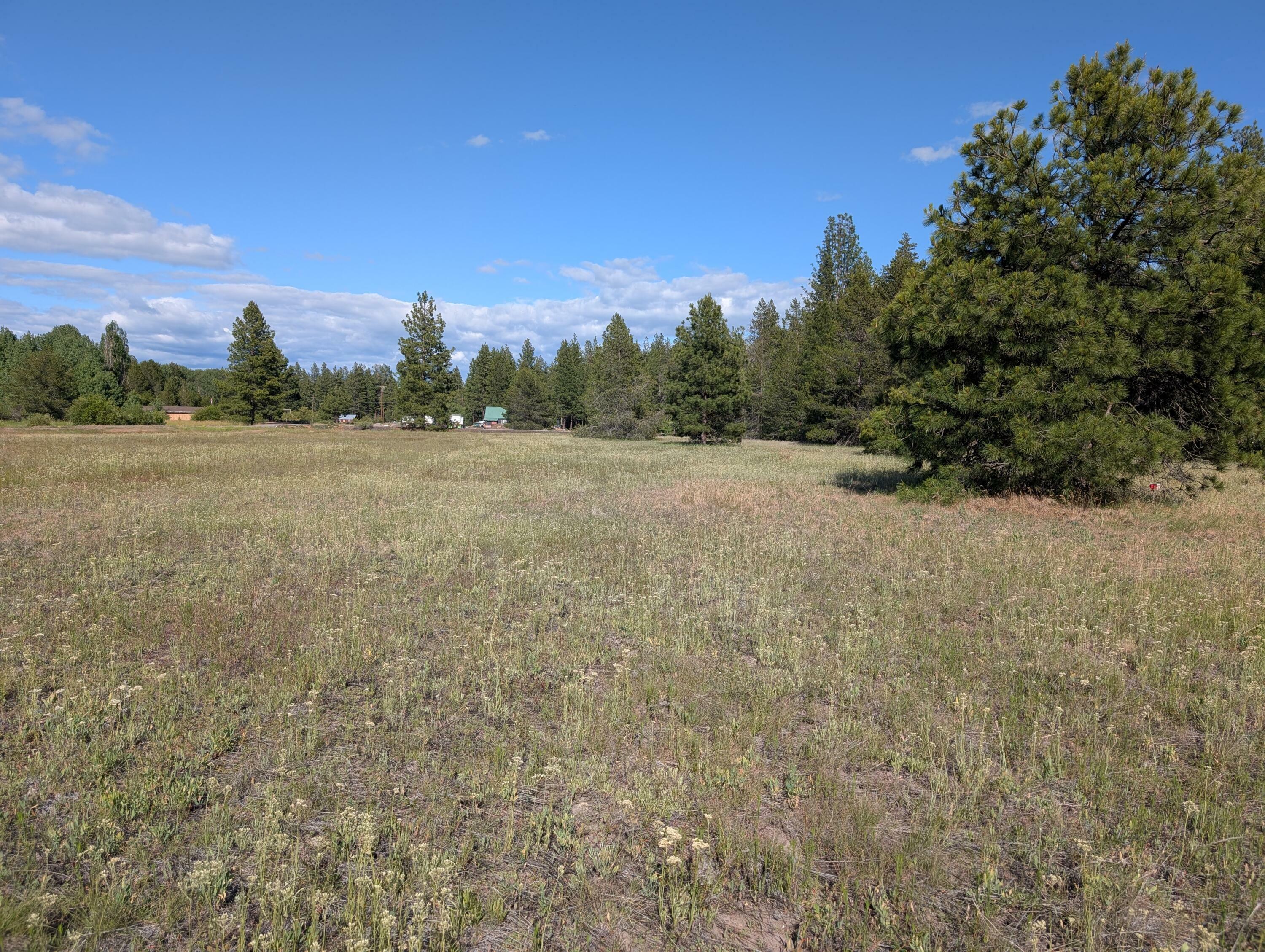 Property Photo: N Street 174 OR 97601
