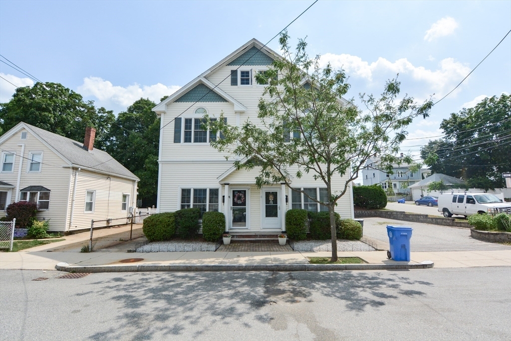Property Photo:  41 Oak St 2  MA 02453 