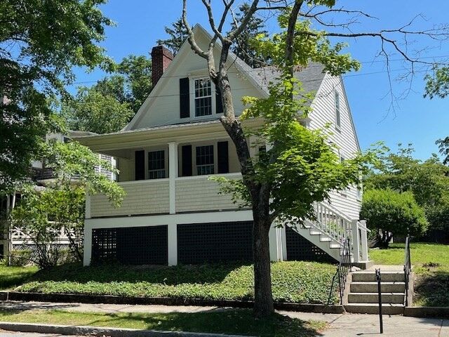 Property Photo:  89 Green Street  MA 02719 