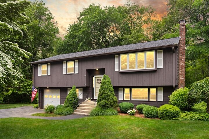Property Photo:  11 Gunwood Ln  MA 02356 