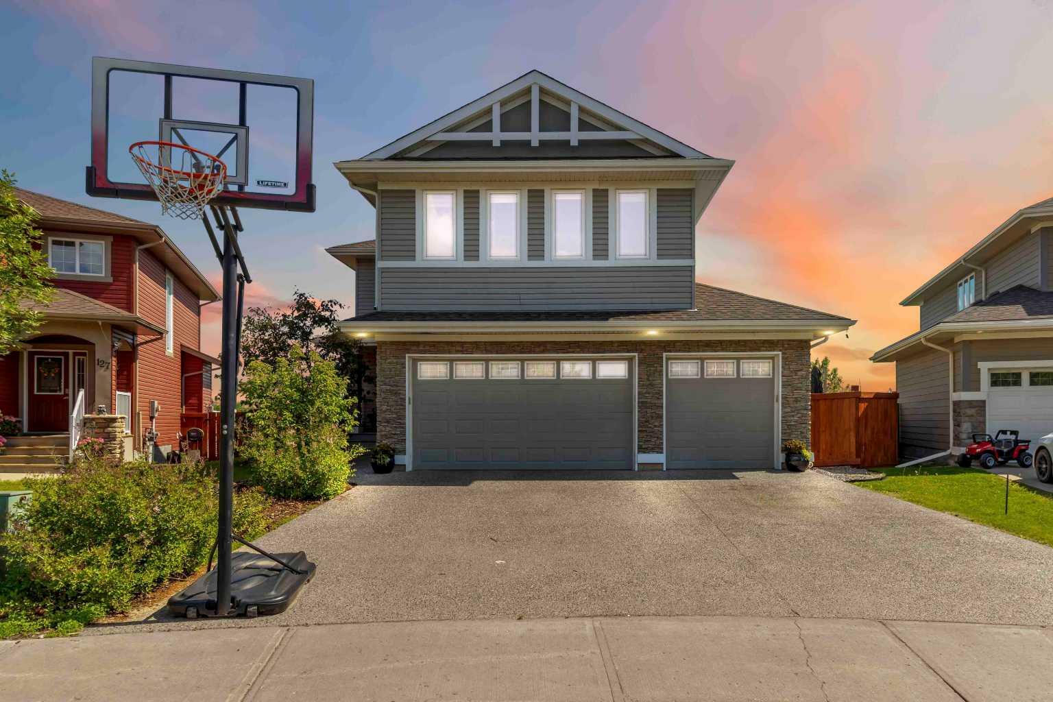 Property Photo: 123 Falcon Green AB T9K 0R7