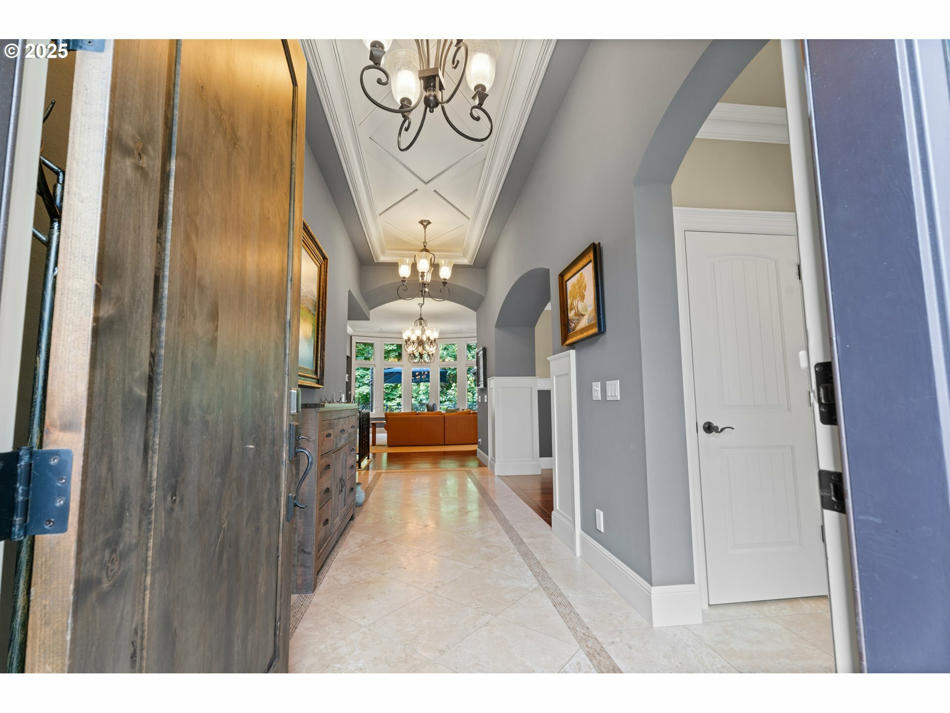 Property Photo:  9641 SE Nicholas Dr  OR 97086 