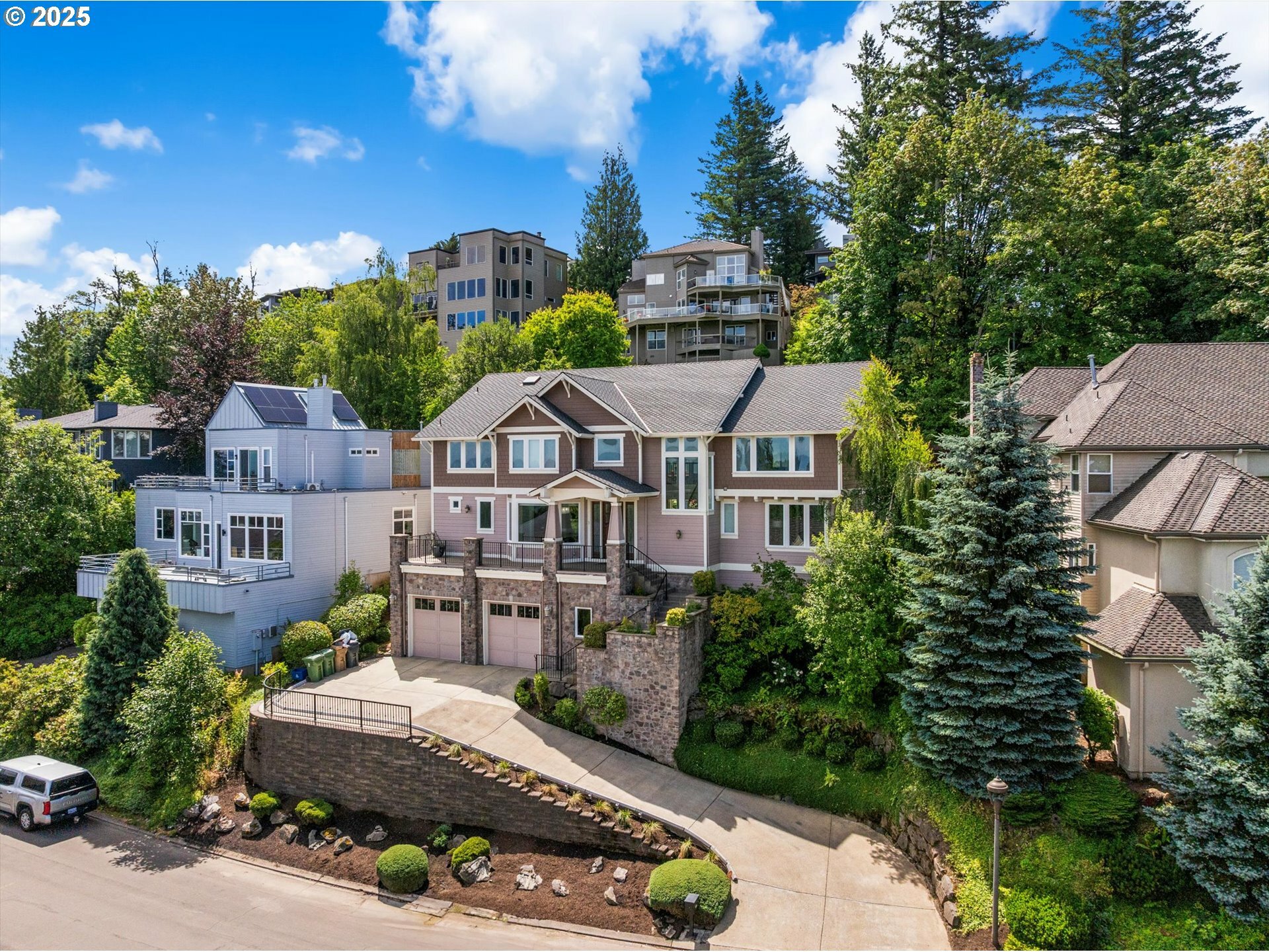 Property Photo: 100 Garibaldi St OR 97035