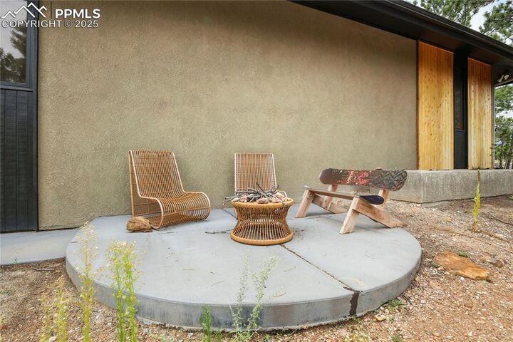Property Photo:  1420 Point Of The Pines Drive  CO 80919 
