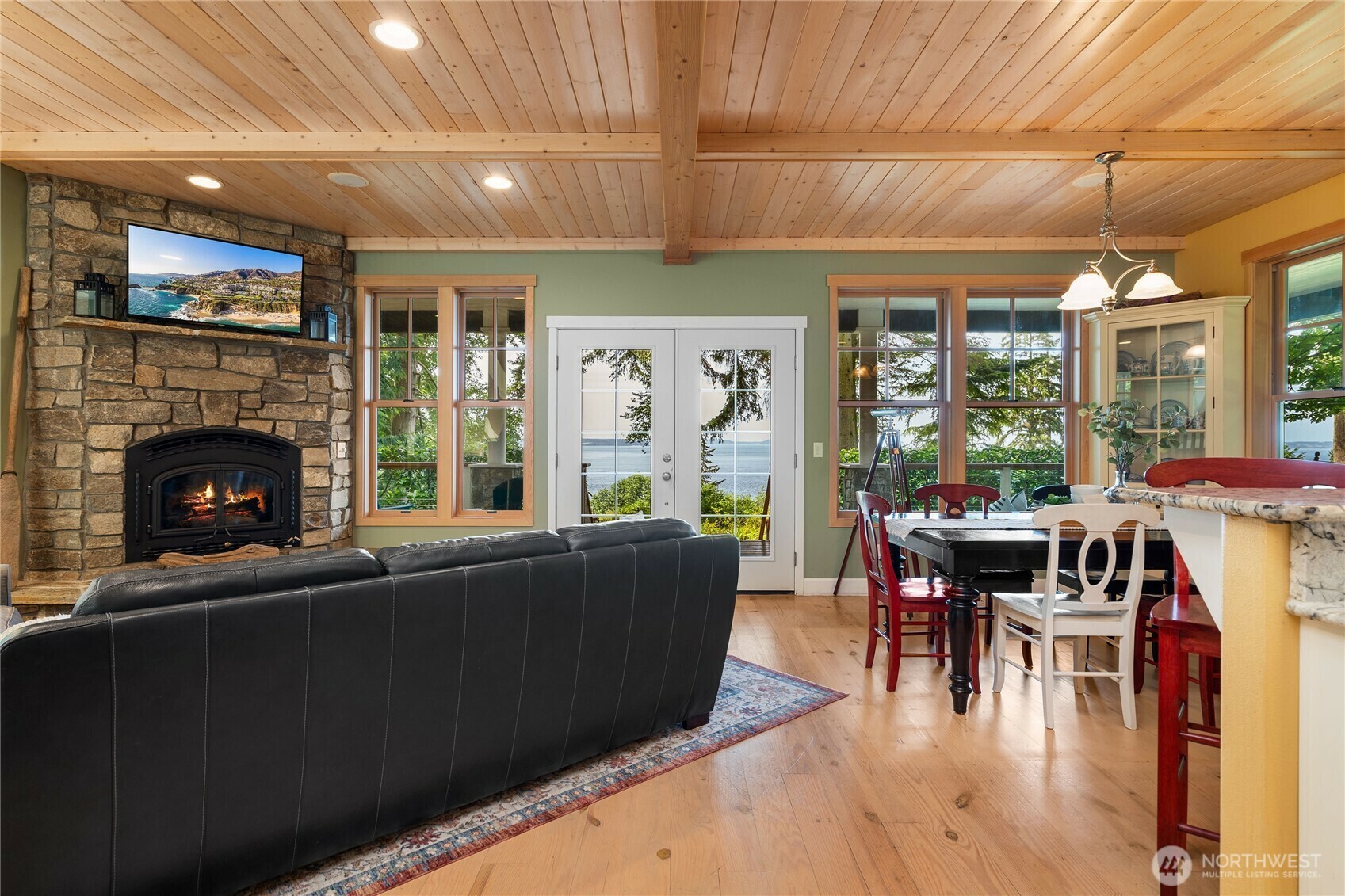 Property Photo: 3384 S Smugglers Cove Road WA 98253
