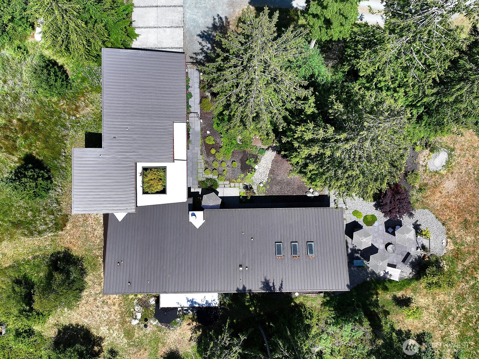 Property Photo: 2618 Parkwood Drive WA 98260