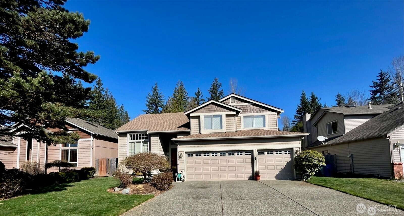 Property Photo:  11922  SE 203rd St  WA 98031 