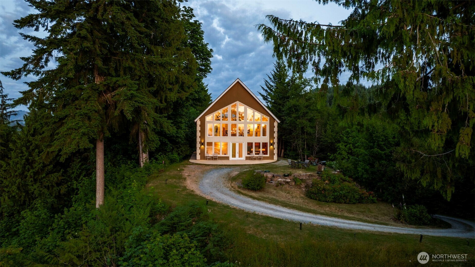 Property Photo: 24015 Foxglove Lane WA 98274