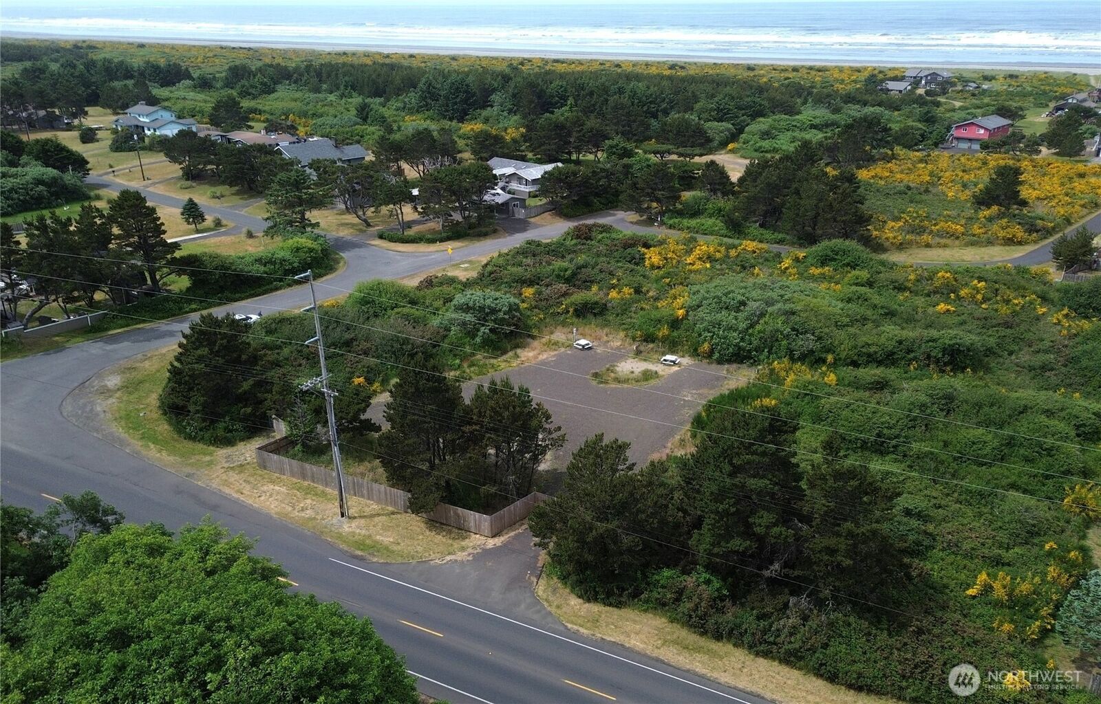 Property Photo: 967 State Route 105 WA 98547