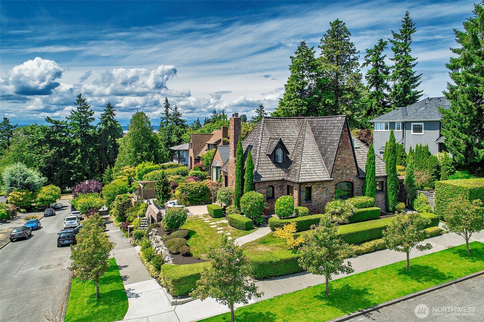 Property Photo: 3000 W Hayes Street WA 98199