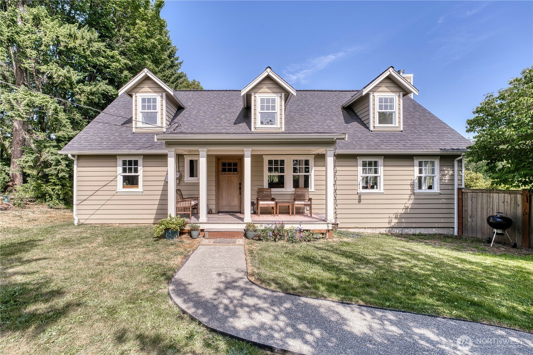 Property Photo: 7021 Beach Drive E WA 98366