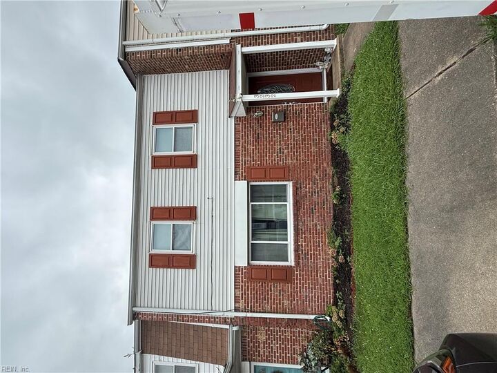 3232 Yorkborough Way  Virginia Beach VA 23453 photo