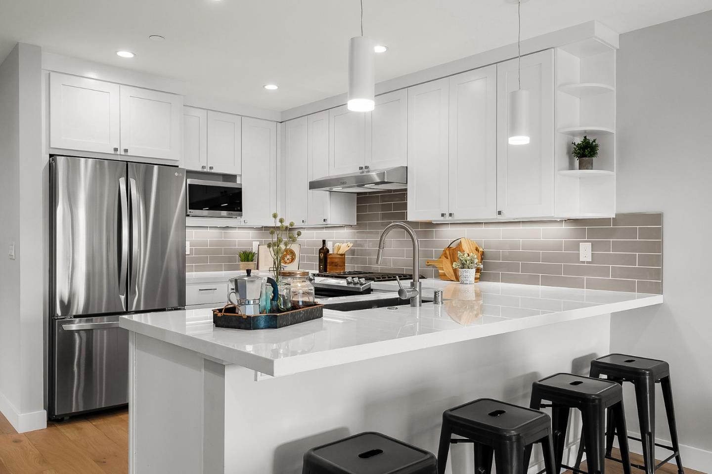 Property Photo: 30 Hermosa Avenue 201 CA 94030