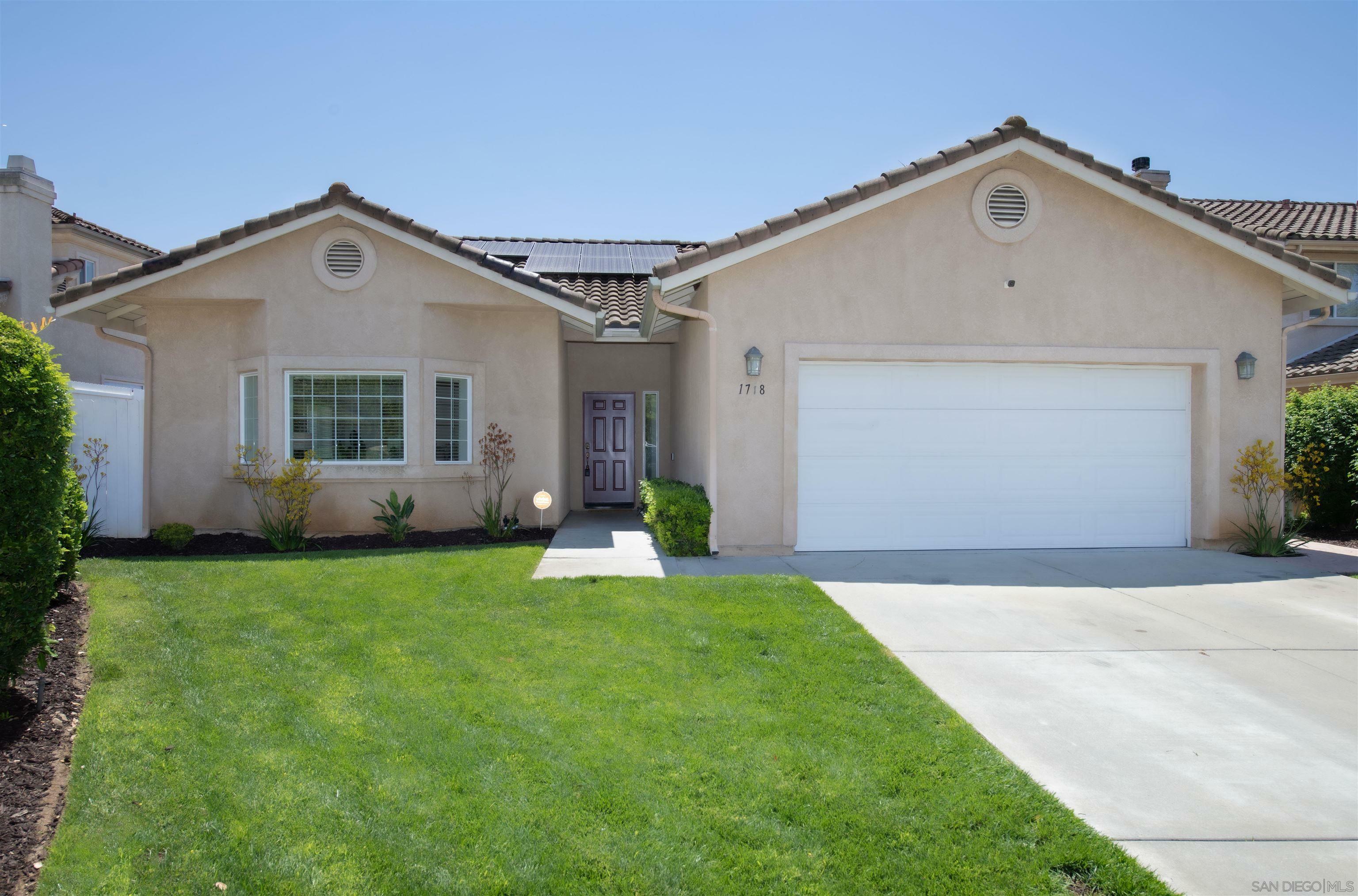 Property Photo: 1718 Dancer Pl CA 92026