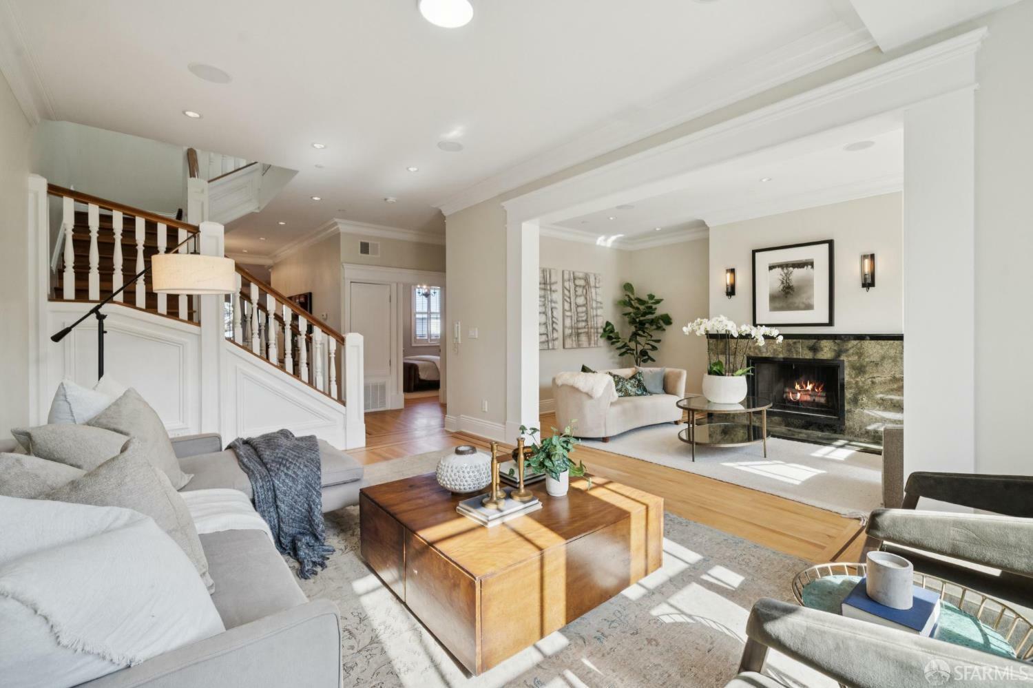 Property Photo: 729 Douglass Street CA 94114