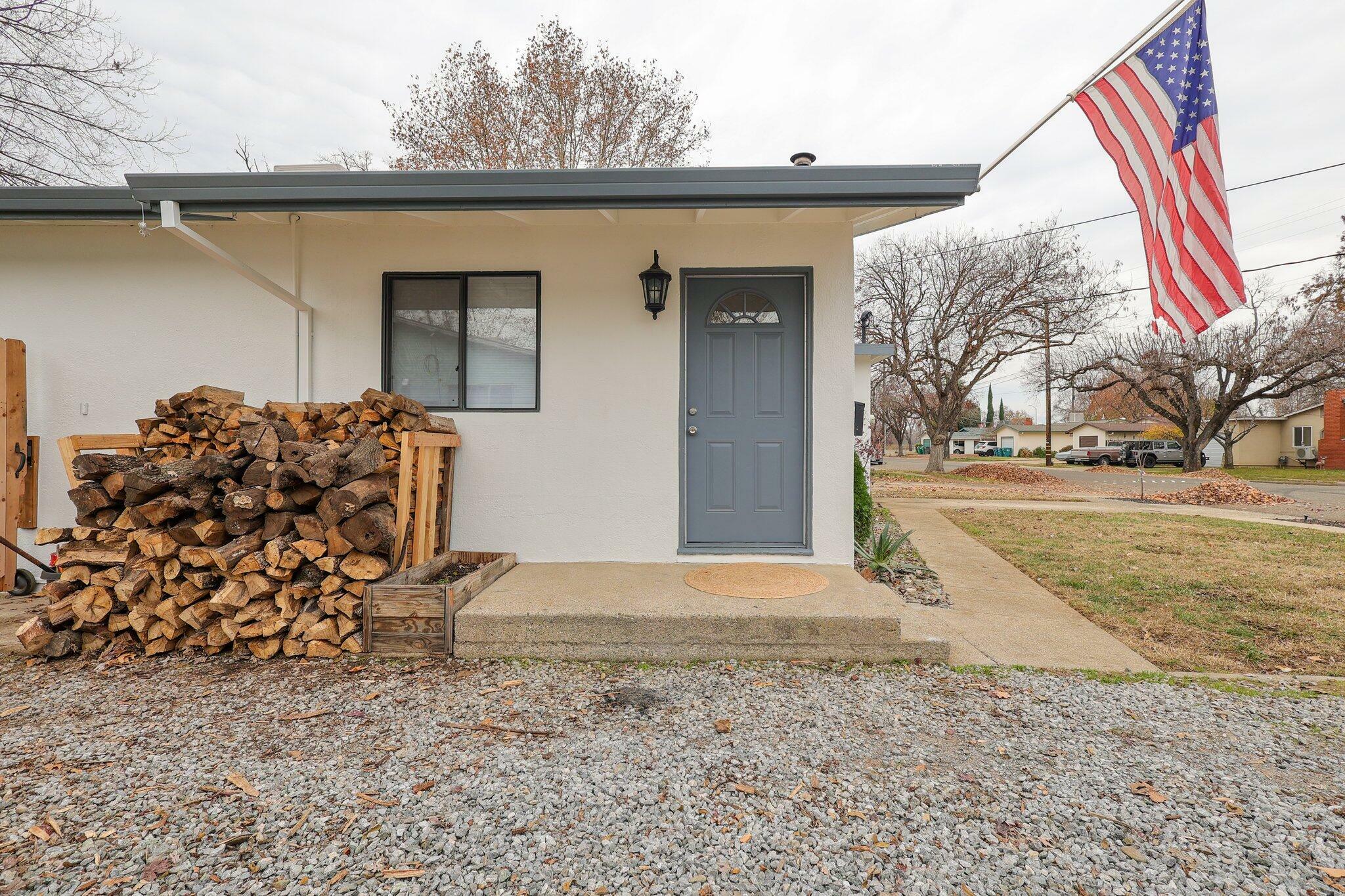 Property Photo: 3258 Sharon Avenue CA 96007