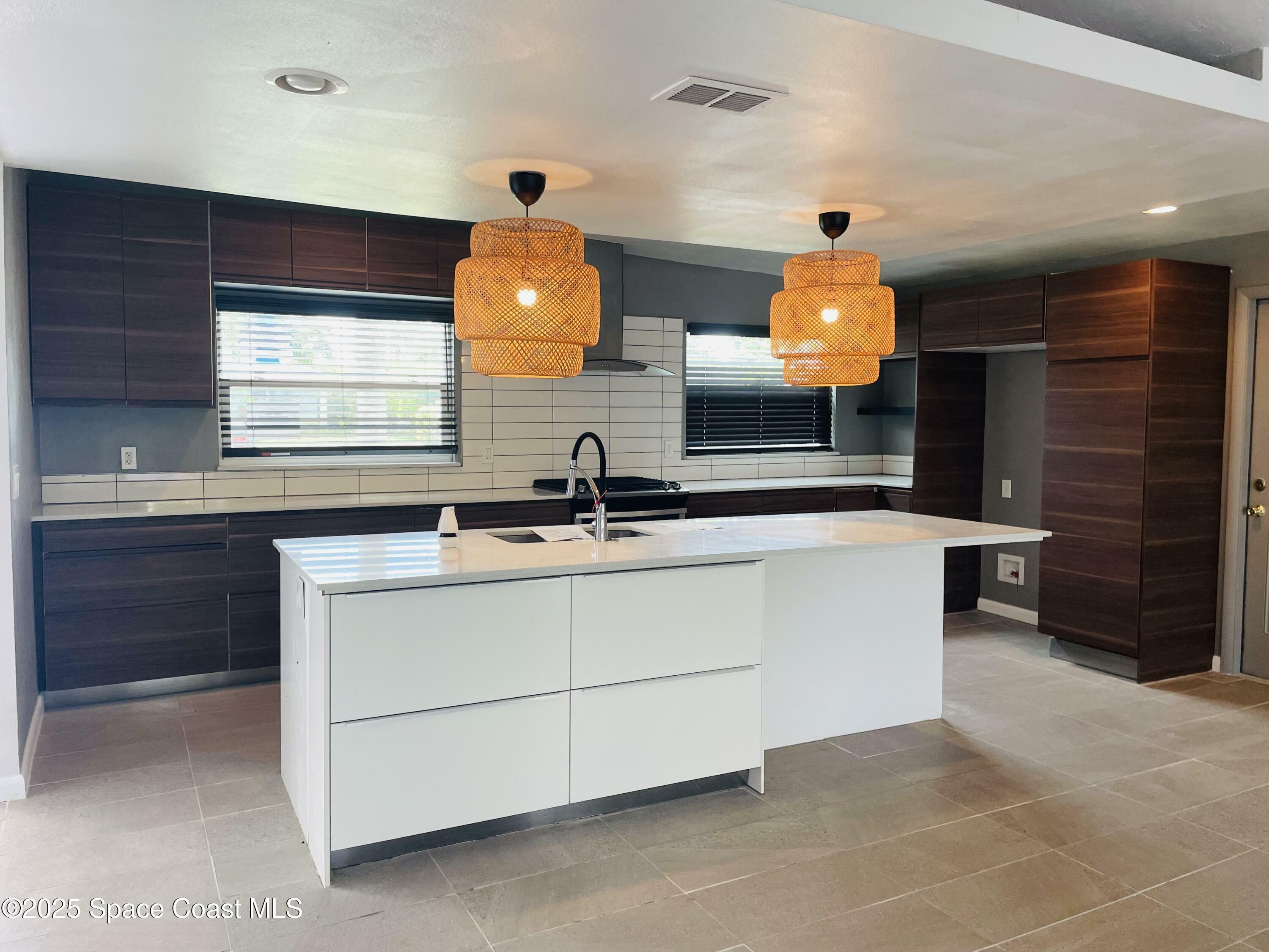 Property Photo: 235 NE 2nd Street FL 32937
