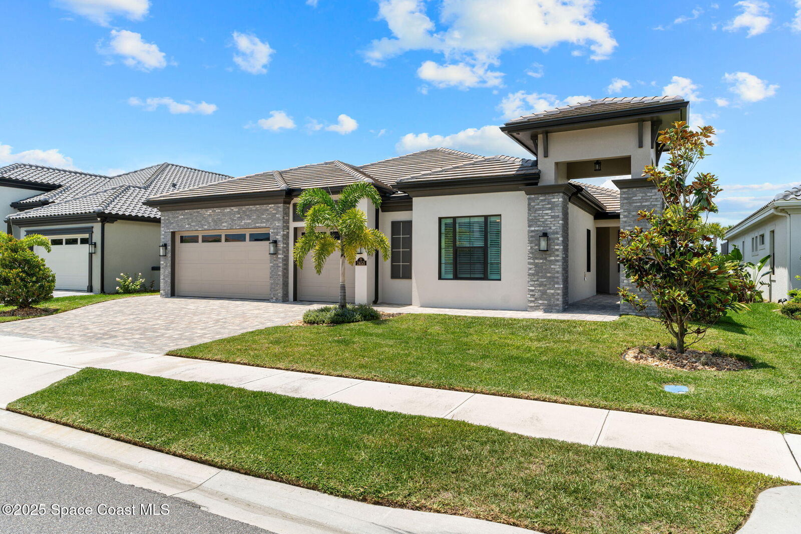 Property Photo:  2453 Donavan Court  FL 32940 