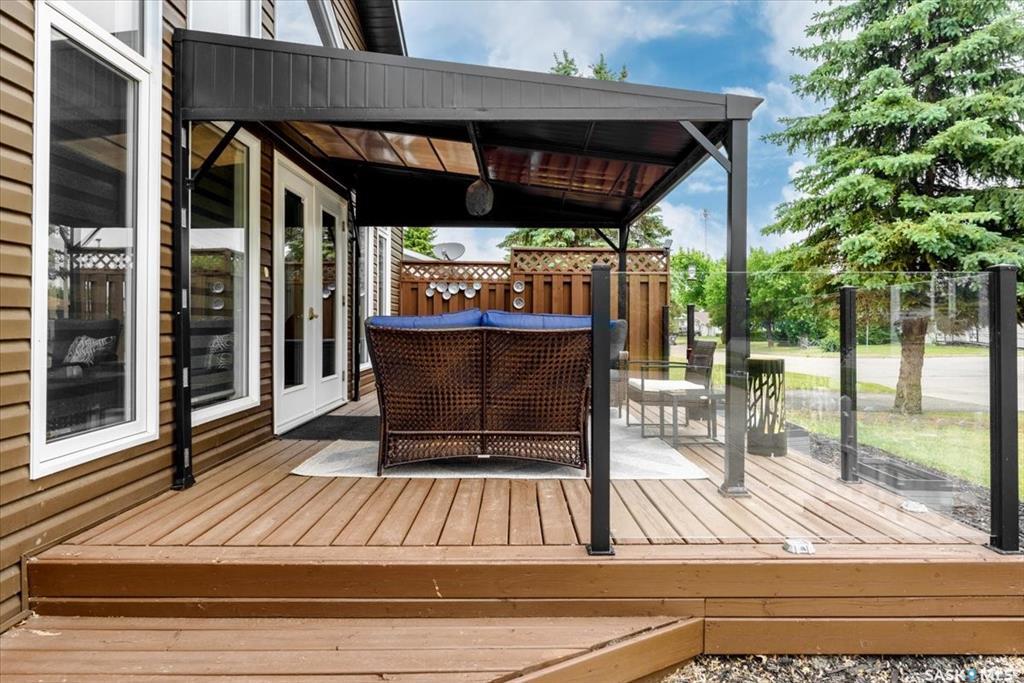 Property Photo: 121 2nd Street NE SK S0A 1N0
