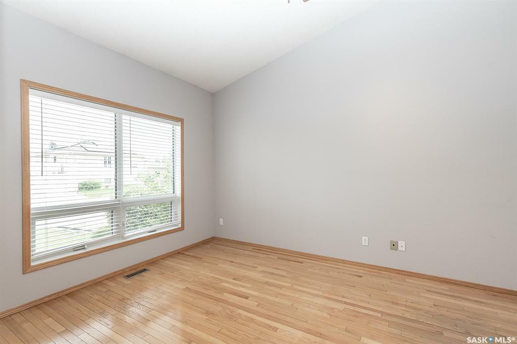Property Photo: 334 Carr Crescent SK S7S 1M2