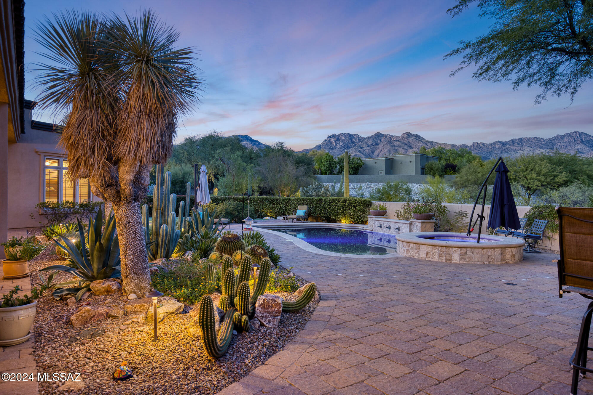 Property Photo: 5043 N Marlin Canyon Place AZ 85750