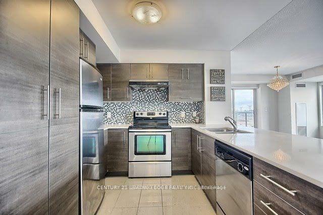 Property Photo: 273 South Park Road 707 ON L3T 0B5