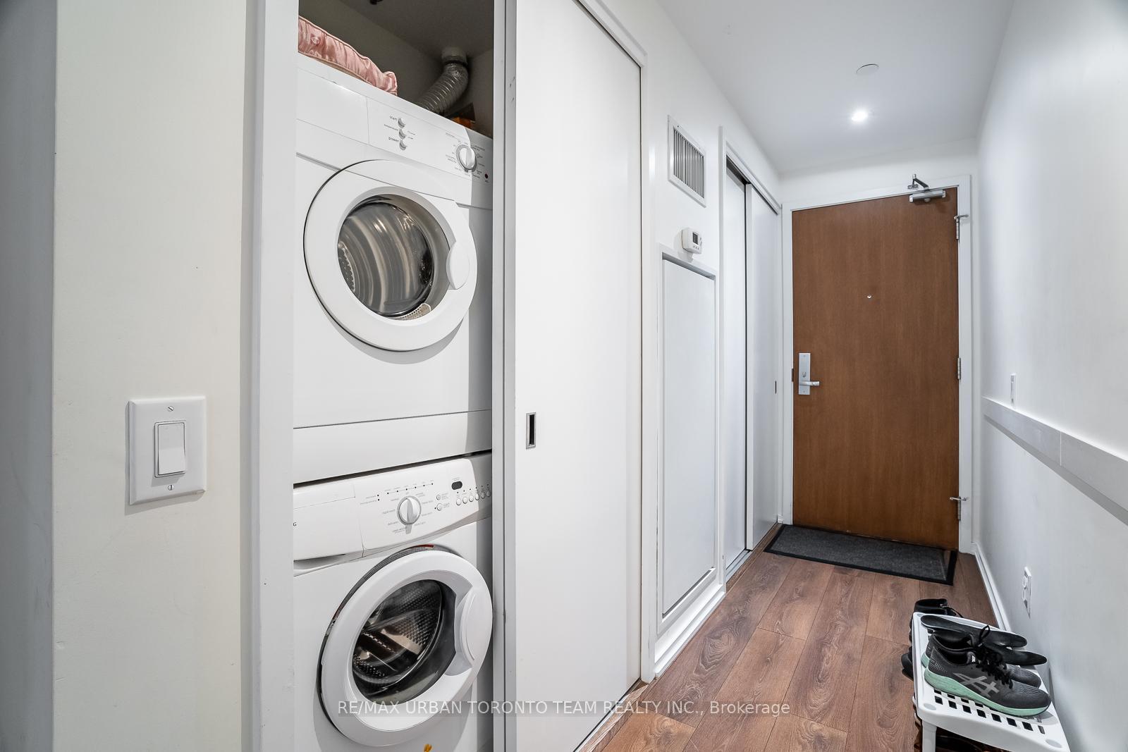Property Photo:  783 Bathurst Street 230  ON M5S 0A8 