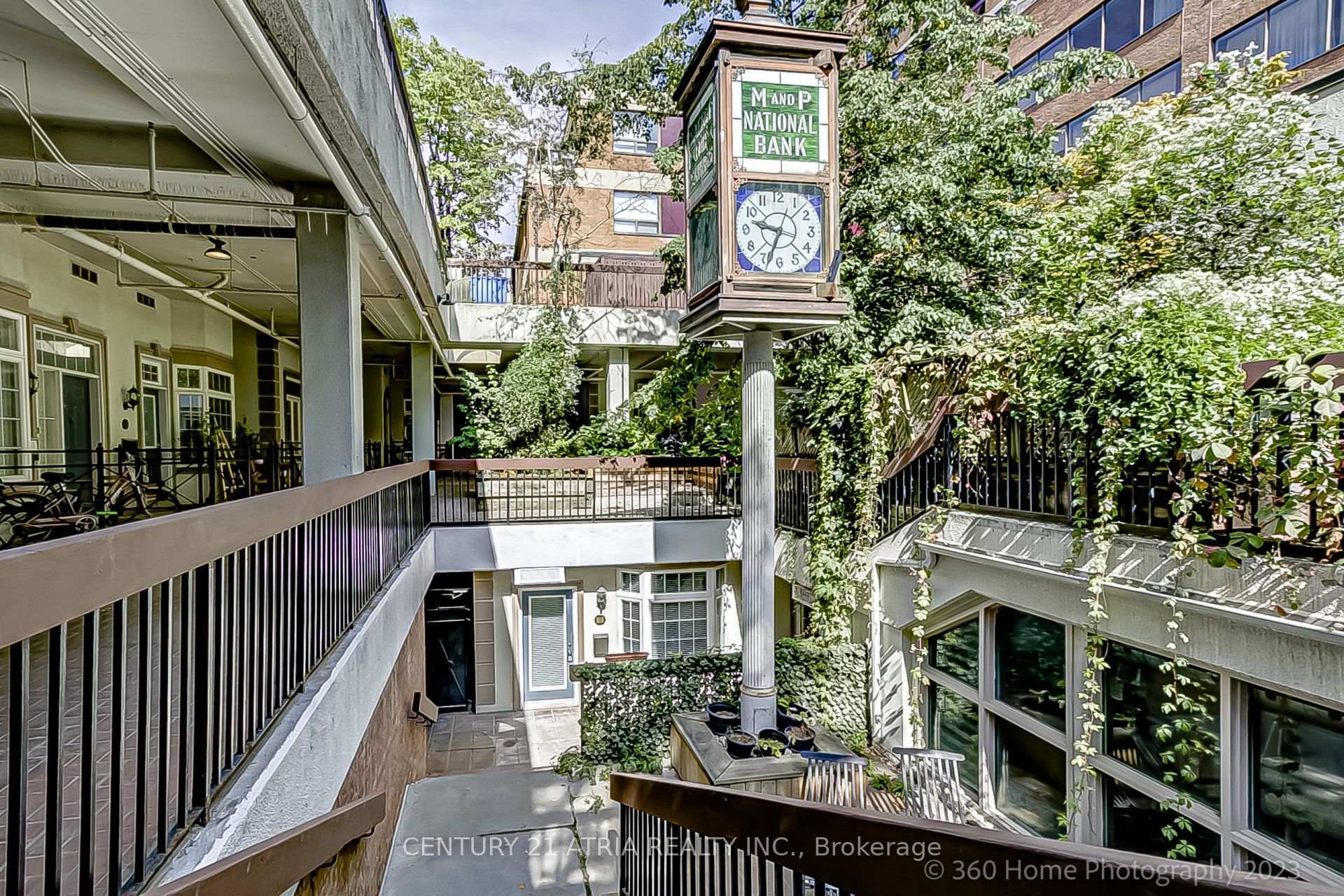 Photo de la propriété: 78 St Patrick Street 158 ON M5T 3K8