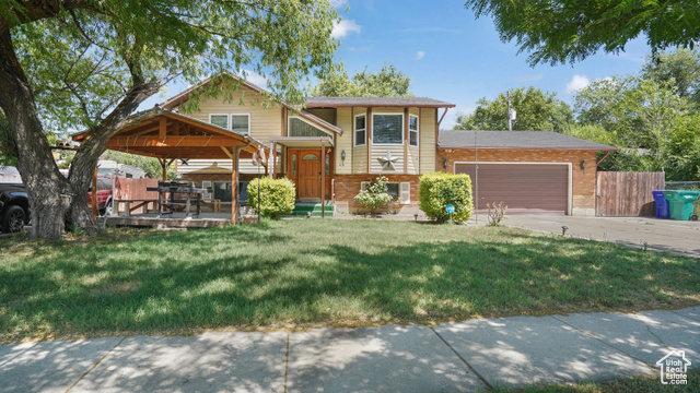 Property Photo: 636 Downs Dr UT 84404