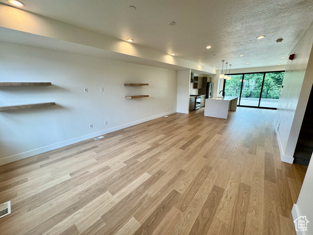Property Photo: 537 S 500 E 105 UT 84102