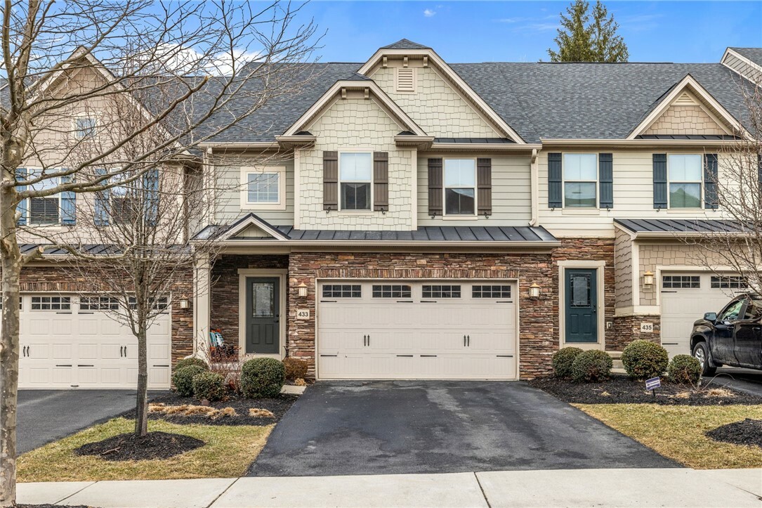 433 Fairmont Dr  Marshall PA 15090 photo
