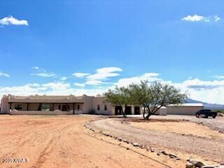 Property Photo: 10159 E Rocking W Ranch Road AZ 85615