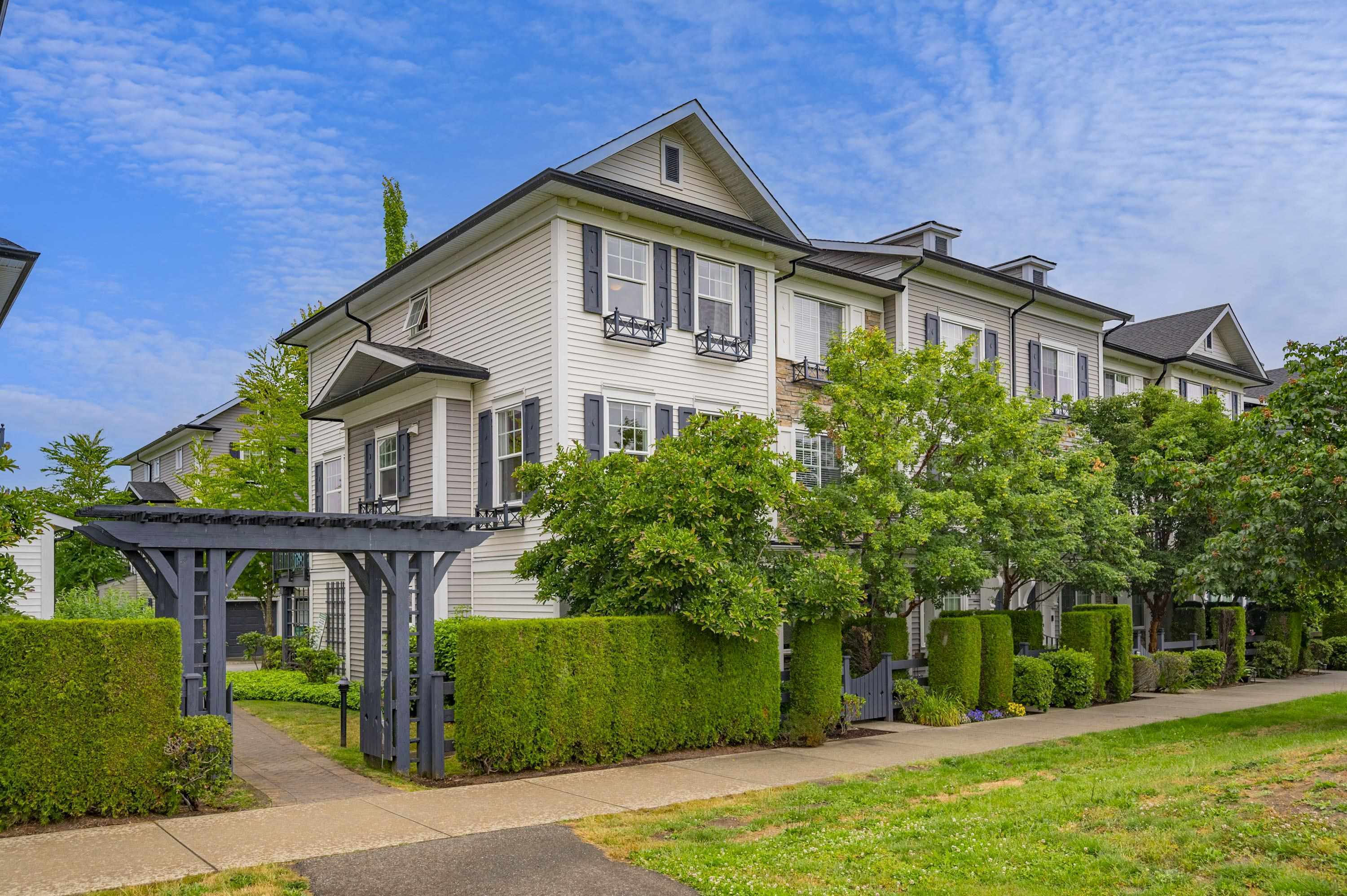 Property Photo: 7348 192A Street 9 BC V4N 6J2