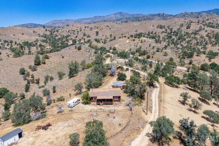 Property Photo:  38579 Payne Way  CA 93518 