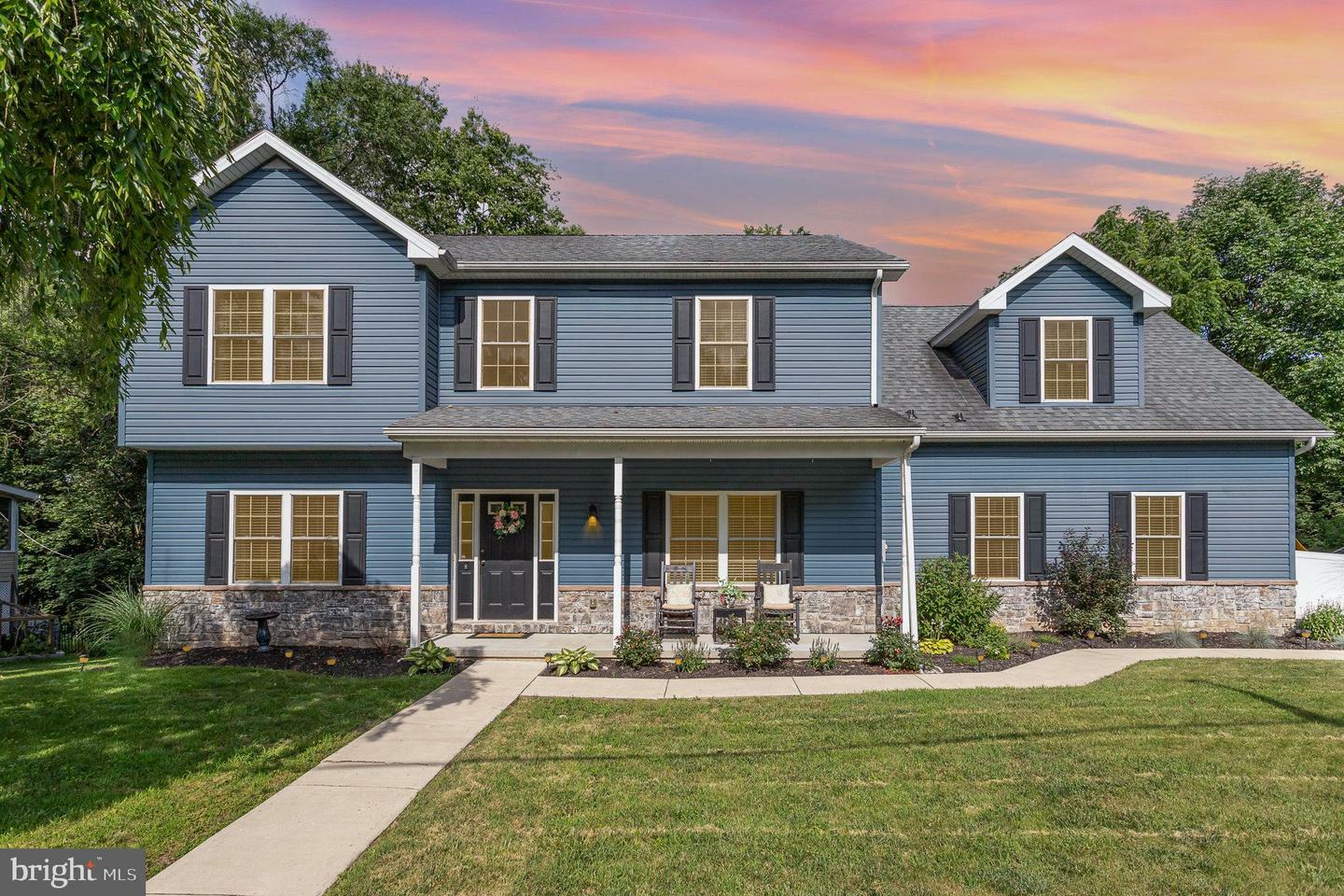 Property Photo: 145 Pleasant View Terrace PA 17070
