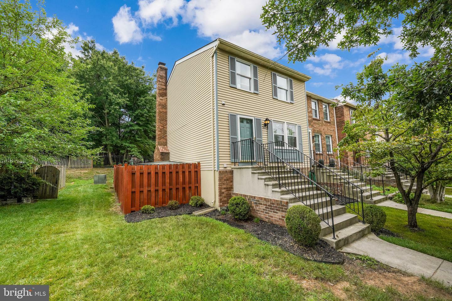 5326 Larochelle Court  Alexandria VA 22315 photo
