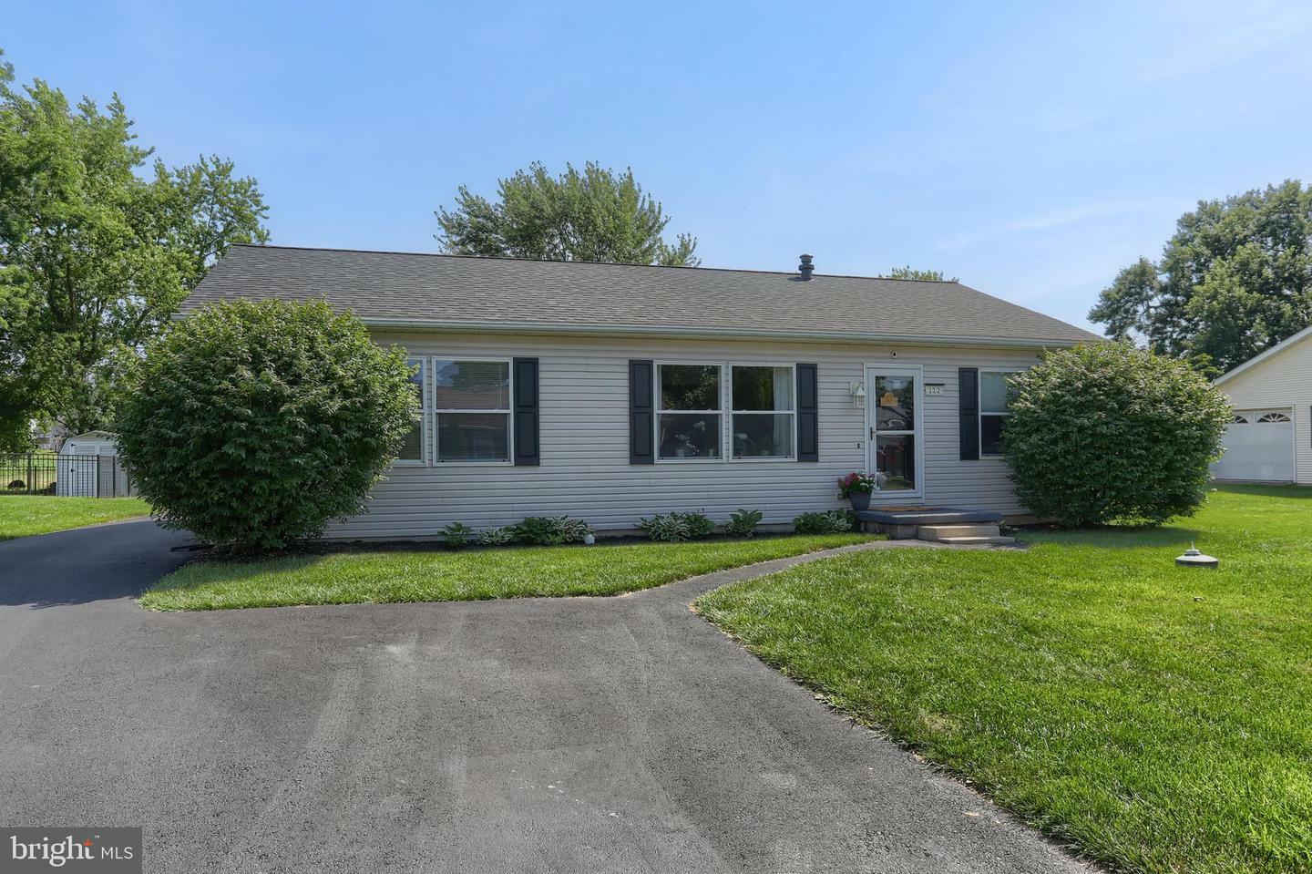 Property Photo: 112 Lynmar Avenue PA 17078