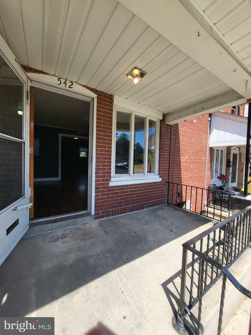 Property Photo: 542 S 14 1/2 Street PA 19602
