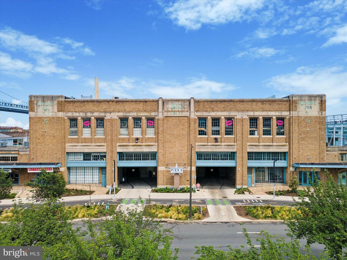 Property Photo: 7 N Christopher Columbus Boulevard 130 PA 19106