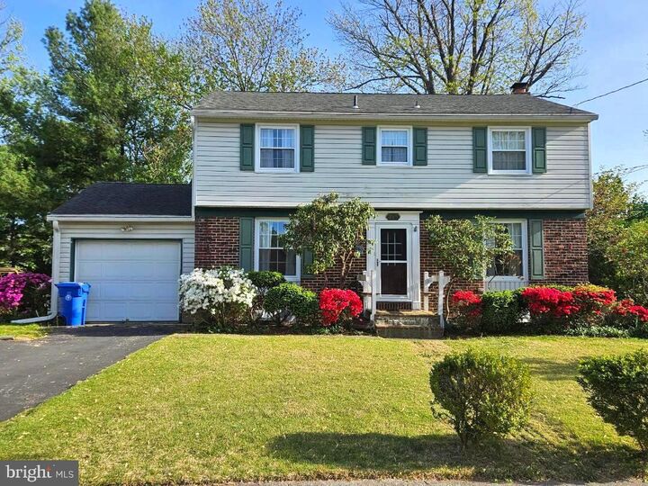 204 Lakeside Drive  Glassboro NJ 08028 photo