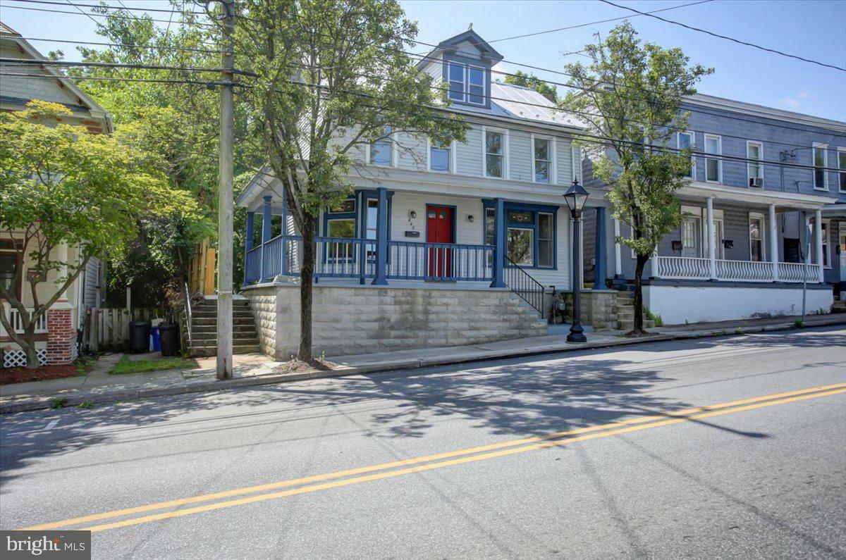Property Photo: 448 E King Street PA 17257