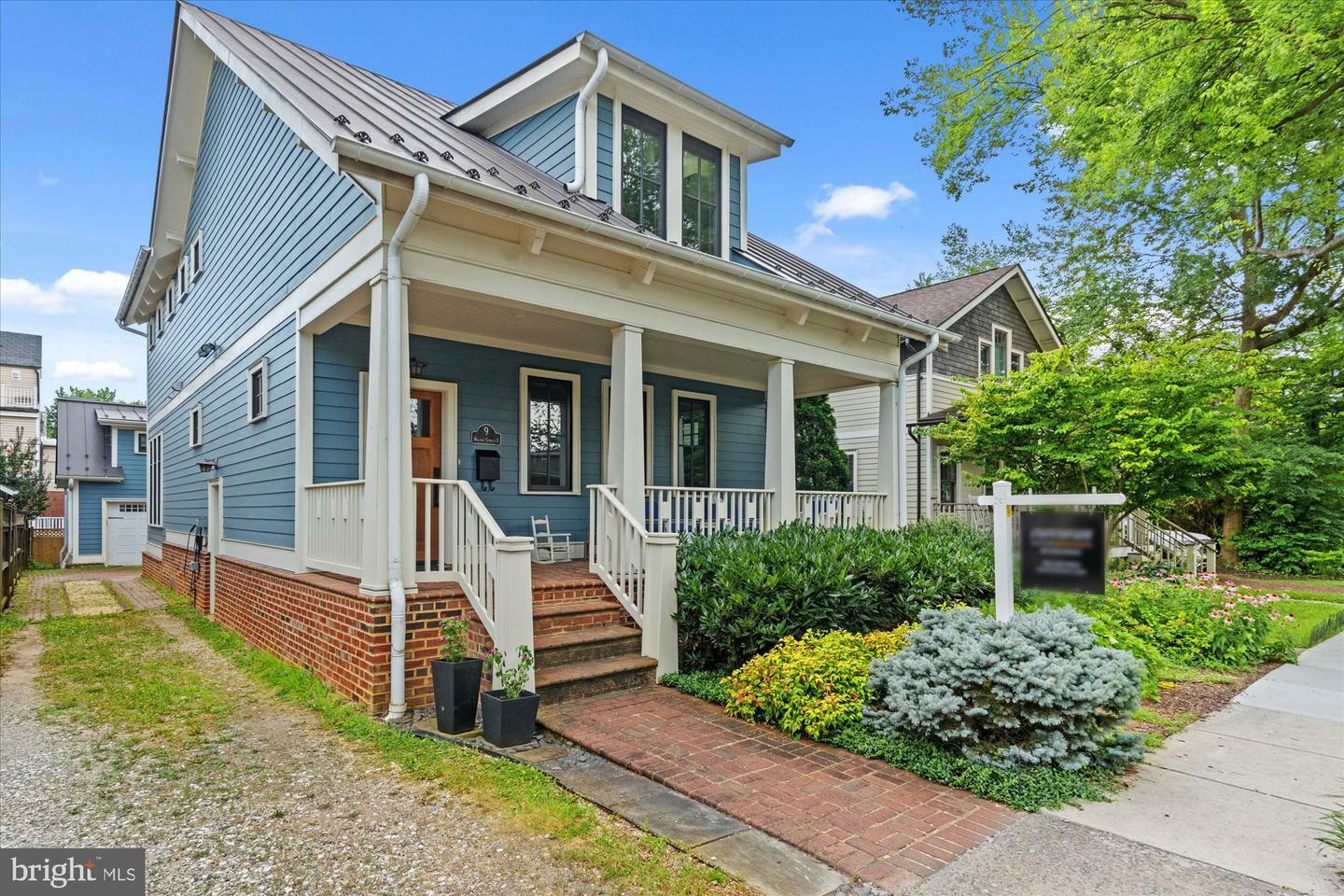 9 E Walnut Street  Alexandria VA 22301 photo